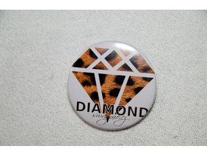 BUTTON DIAMOND 016